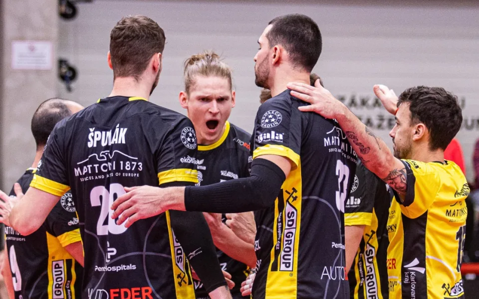 FOTO: Karlovarští volejbalisté mají nabitý program, přesto postoupili do finále. Foto: Se svolením VK ČEZ Karlovarsko