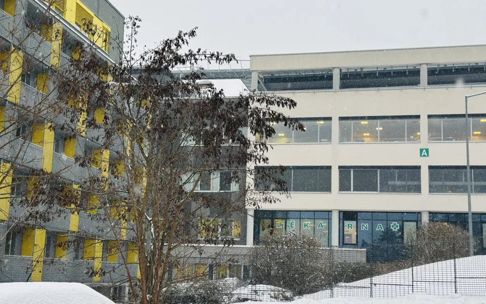 Doporučení auditu jsme splnili, říká ředitel Karlovarské krajské nemocnice