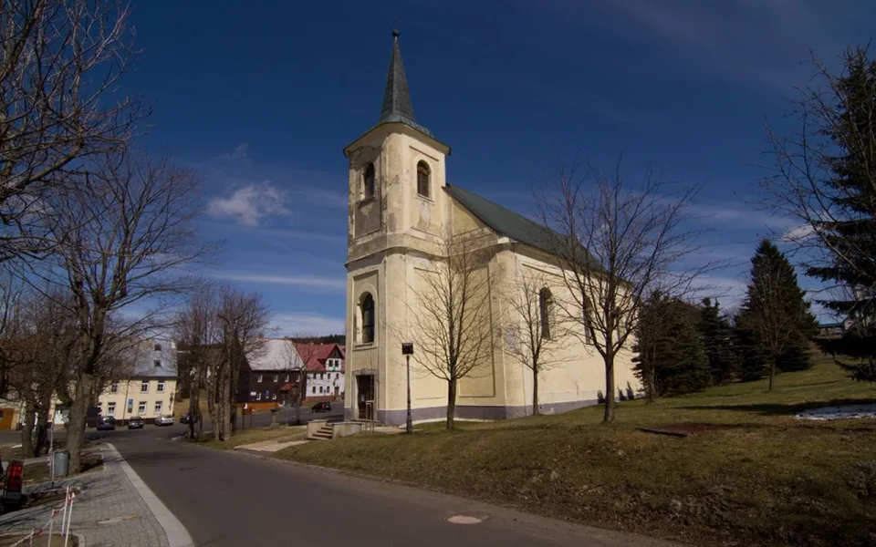 Opoziční zastupitelé Božího Daru rezignovali na mandáty, chtějí blokovat rozhodování